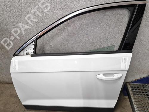 Used Left front door VW T-ROC (A11, D11) 1.0 TSI (116 hp) 30587854