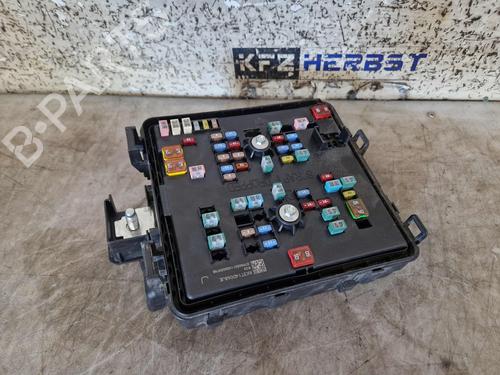 Used Fuse box Fuse box 37634891 37634891