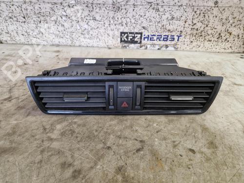 Used Air vent Air vent SKODA RAPID (NH3, NK3, NK6) 1.2 TSI (110 hp) 33845410 33845410