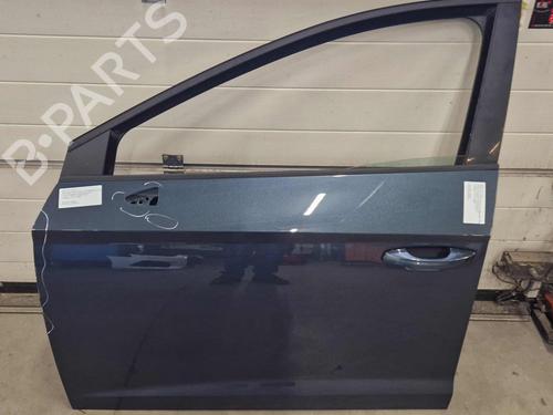 Used Left front door SEAT LEON ST (5F8) 1.5 TSI (150 hp) 30408697