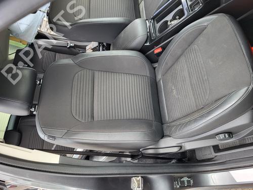 Used Right front seat Right front seat 39406181 39406181
