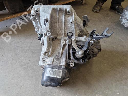 Cambio DACIA SANDERO II TCe 90 (B8M1, B8MA, B8AC) (90 hp) 32989950