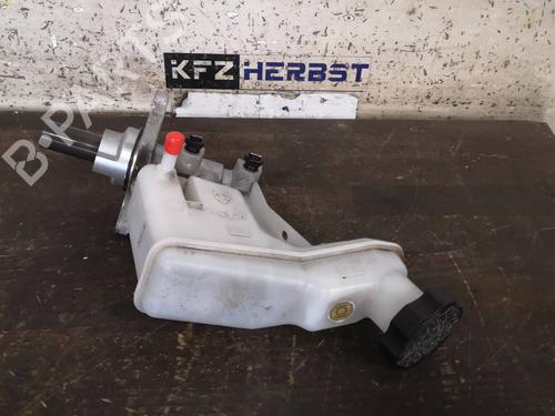 Used Brake master cylinder KIA SPORTAGE III (SL) 2.0 CRDi AWD (136 hp) 12878351