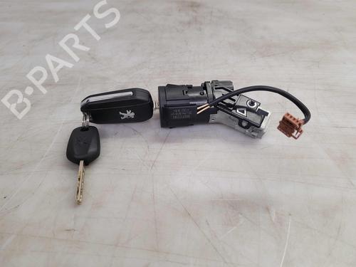 Used Ignition barrel PEUGEOT 208 I (CA_, CC_) 1.2 VTi 68 / PureTech 68 (68 hp) 24039333