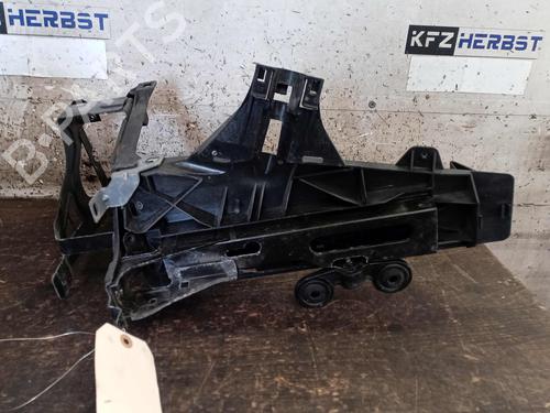 Support du pare-chocs avant BMW 7 (F01, F02, F03, F04) 740 i, Li (326 hp) 30611918