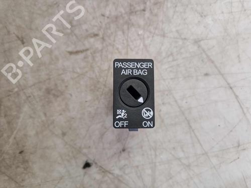 Used Switch VW GOLF VII (5G1, BQ1, BE1, BE2) 1.6 TDI (90 hp) 30904532