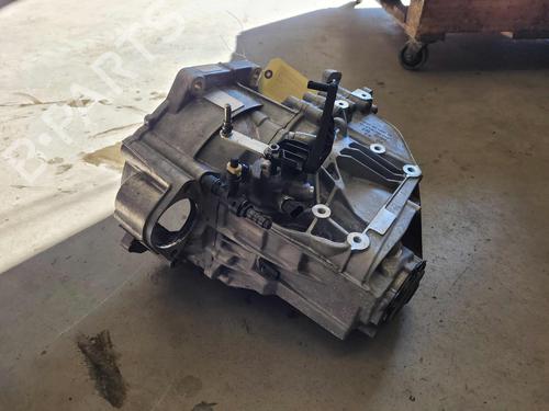 Gearbox VW TOURAN (5T1) 2.0 TDI | BP24200051M3 