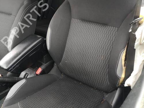 Used Left front seat PEUGEOT 208 I (CA_, CC_) 1.2 VTI 82 (82 hp) 30560525
