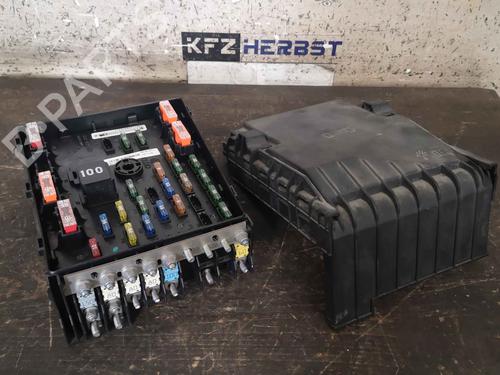 Used Fuse box VW SHARAN (7N1, 7N2) 1.4 TSI (150 hp) 22282098