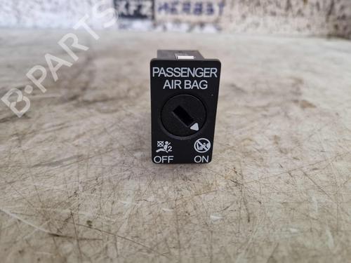 Comutador Comutador VW GOLF VII (5G1, BQ1, BE1, BE2) 1.6 TDI (115 hp) 33819305 33819305