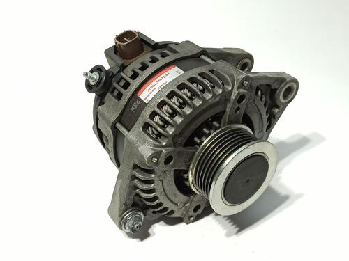 Used Alternator Alternator TOYOTA COROLLA (_E12_) 1.4 D (NDE120_, NDE120R) (90 hp) 33952997 33952997