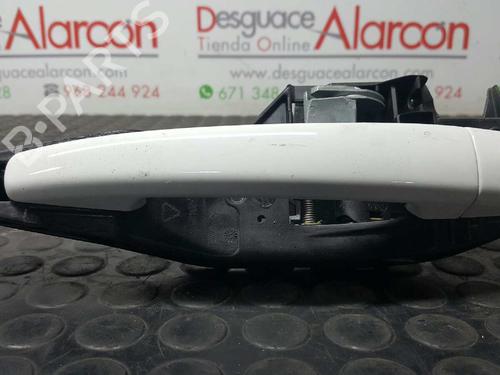 Used Rear left exterior door handle PEUGEOT 208 I (CA_, CC_) 1.4 HDi (68 hp) 2773017