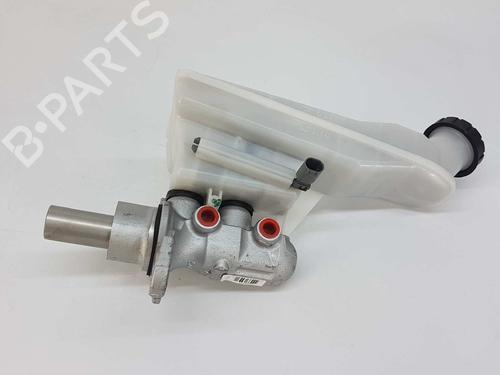 Brake master cylinder MERCEDES-BENZ GLA-CLASS (X156) GLA 200 CDI / d (156.908) | BP9458803M77