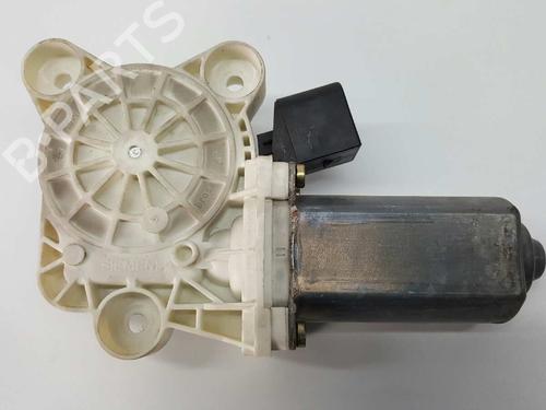 Moteur de lève-vitre avant gauche MERCEDES-BENZ C-CLASS (W203) C 200 CDI (203.007) | BP2756608E21 