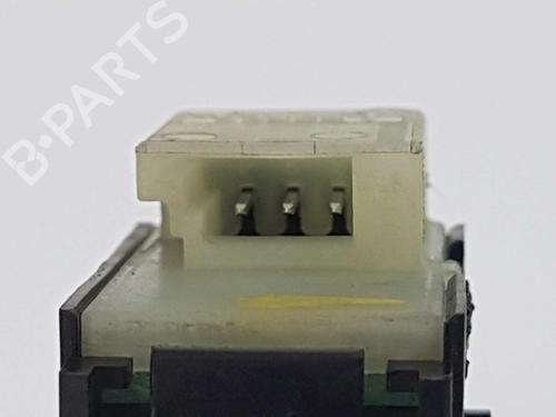 Right rear window switch MERCEDES-BENZ S-CLASS (W220, V220) S 320 (220.065, 220.165) | BP6527392I28