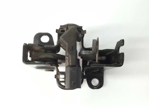 Used Hood lock MERCEDES-BENZ CLK (C209) CLK 270 CDI (209.316) (170 hp) 8777244