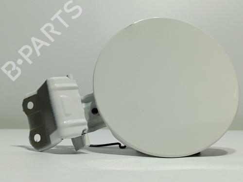 Used Fuel flap TOYOTA YARIS (_P13_) 1.5 (NSP131_) (112 hp) 17861702