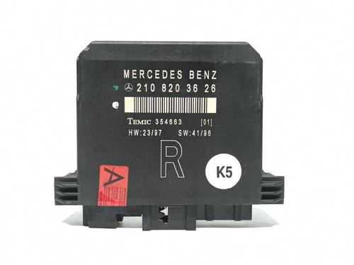 Dør styreenhet MERCEDES-BENZ E-CLASS (W210) E 300 Turbo-D (210.025) (177 hp) 13309741