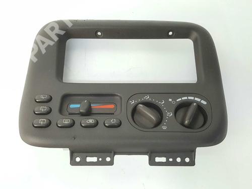 Used Climate control CHRYSLER VOYAGER / GRAND VOYAGER III (GS_, NS_) 2.0 i (133 hp) 7949904