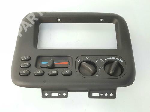 Climate control CHRYSLER VOYAGER / GRAND VOYAGER III (GS_, NS_) 2.0 i (133 hp) 7949904