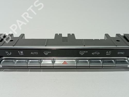 Used Climate control MERCEDES-BENZ A-CLASS (W177) A 200 (177.087) (163 hp) 17550791