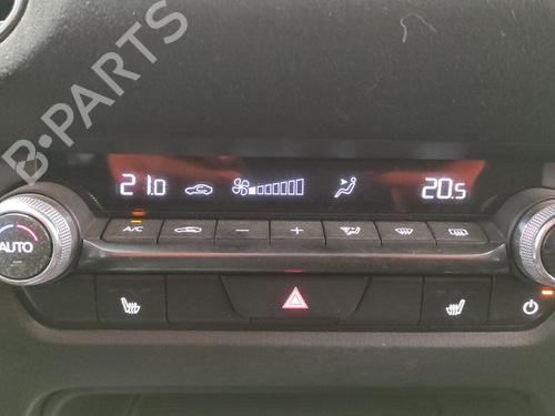 AC-Styringsenhed/Manøvreenhed MAZDA CX-30 (DM) SKYACTIV-G M Hybrid (DM5W, DM6W) (150 hp) 24920358