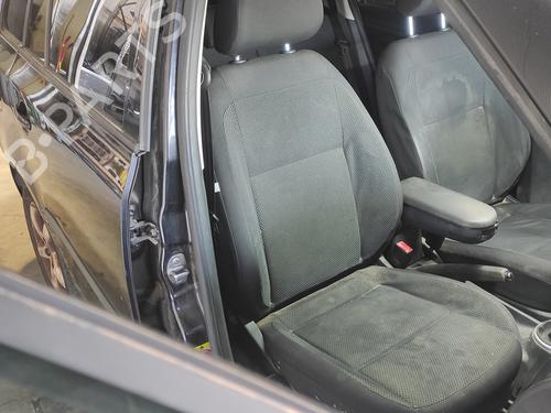 right-front-seat-skoda-fabia-ii-combi-545-19-tdi-2007-2008-2009-2010-2011-2012-2013-2014-21676383 main image