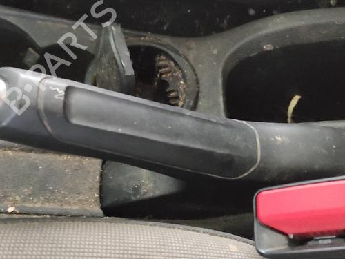 hand-brake-ford-tourneo-courier-b460-mpv-15-tdci-2014-17872938 main image