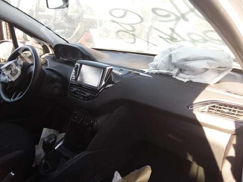 Rear center light PEUGEOT 208 I (CA_, CC_) 1.4 HDi | BP11426773I39 