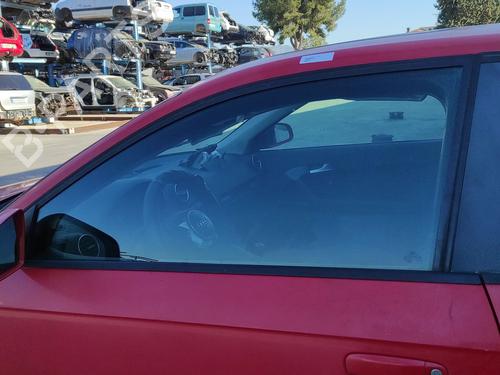 front-left-door-window-audi-a3-8p1-2003-2004-2005-2006-2007-2008-2009-2010-2011-2012-2013-32979895 main image