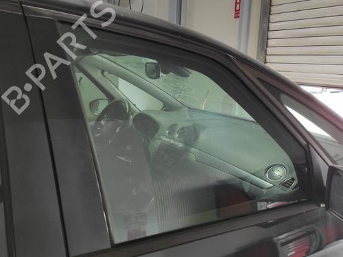 front-right-door-window-ford-s-max-wa6-2006-2007-2008-2009-2010-2011-2012-2013-2014-26443300 main image