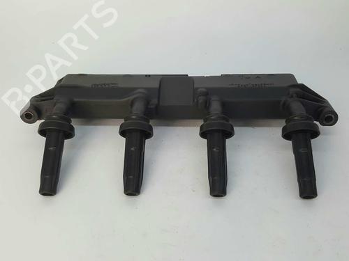 Used Ignition coil CITROËN C3 I (FC_, FN_) 1.4 i (73 hp) 8215697