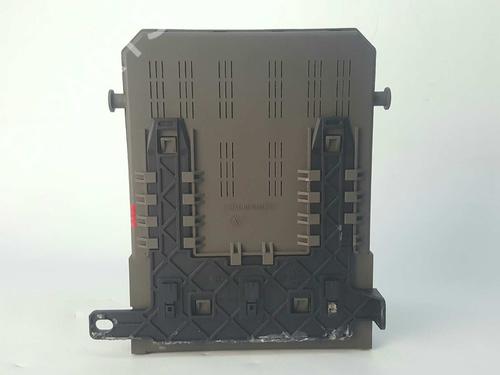 Fuse box CITROËN C5 I (DC_) 3.0 V6 (DCXFXC, DCXFXF) | BP8857272E1