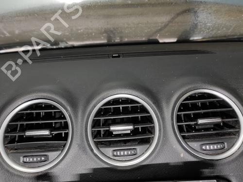 air-vent-audi-a4-b6-convertible-8h7-25-tdi-2002-2003-2004-2005-2006-2007-2008-2009-11876901 main image