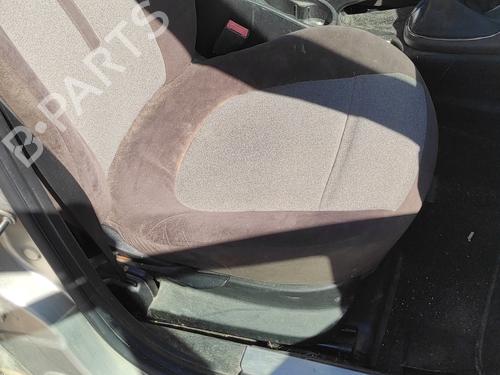Right front seat FIAT BRAVO II (198_) 1.9 D Multijet (198AXB1A) | BP26161923C16