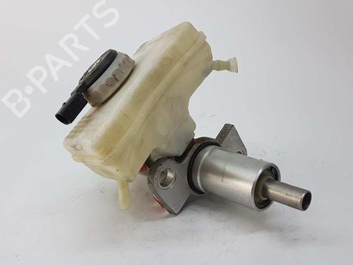 Used Brake master cylinder AUDI A4 B8 (8K2) 2.0 TDI (143 hp) 5604571