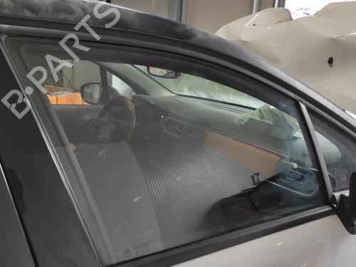 front-right-door-window-citroen-c3-iii-sx-2016-27666481 main image