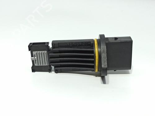 Used Mass air flow sensor MERCEDES-BENZ C-CLASS (W203) C 220 CDI (203.006) (136 hp) 13688351