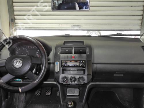 Dashboard VW POLO IV (9N_, 9A_) 1.4 16V BP29345365C46