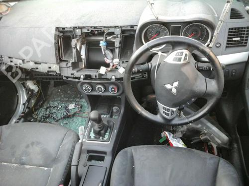 Venstre indikator MITSUBISHI LANCER VIII Sportback (CX_A) 2.0 DI-D (CX8A) | BP11639279I20 