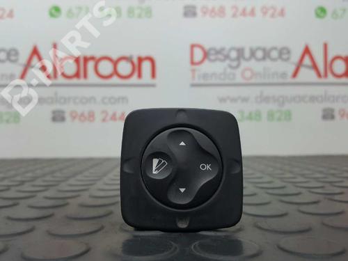 Used Switch RENAULT SCÉNIC III (JZ0/1_) 1.9 dCi (JZ0J, JZ1J, JZ1K, JZ1S) (131 hp) 2782239