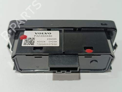 Switch VOLVO V90 II Cross Country (236) D4 AWD | BP18527126I30 