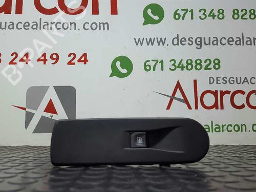 Used Right front window switch RENAULT CLIO IV (BH_) 1.2 16V (BHA1, BHAK, BHMG, BHMK) (75 hp) 2751355
