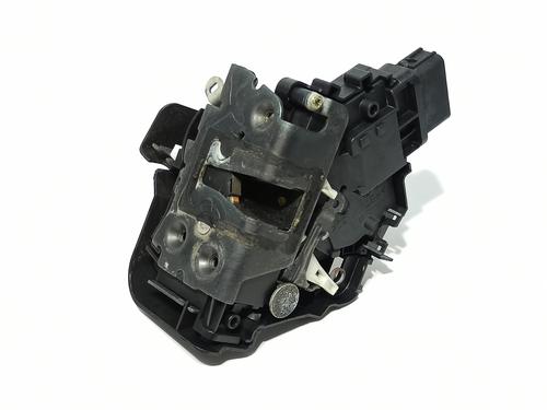 Used Front right lock FORD FOCUS II (DA_, HCP, DP) 1.6 TDCi (90 hp) 26374799