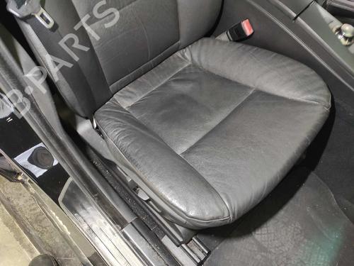 Used Right front seat Right front seat 10162068 10162068