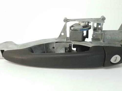 Used Front left exterior door handle PEUGEOT 208 I (CA_, CC_) 1.6 HDi (94 hp) 5784985