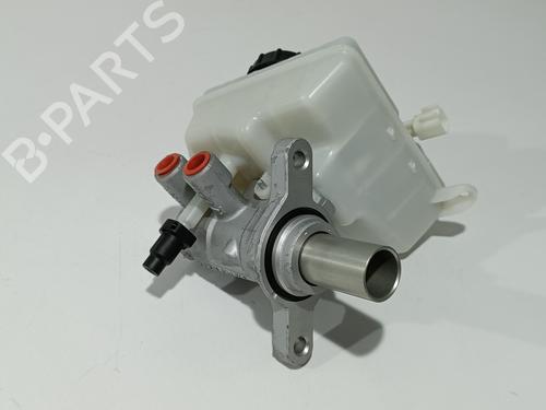 Brake master cylinder LAND ROVER RANGE ROVER VELAR (L560) 2.0 D240 SD4 4x4 | BP29516954M77