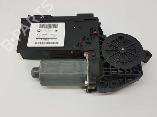 BP7705024E22 main image