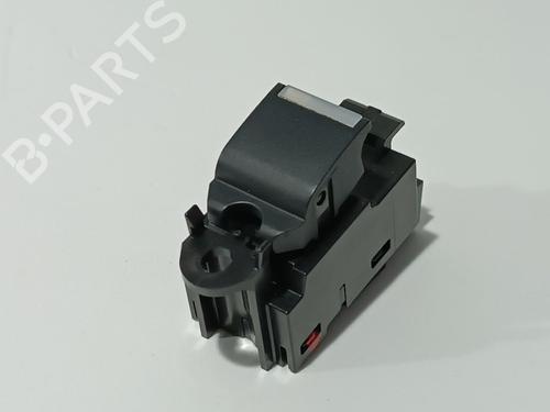 Used Right front window switch LAND ROVER RANGE ROVER VELAR (L560) 2.0 D240 SD4 4x4 (241 hp) 26056230