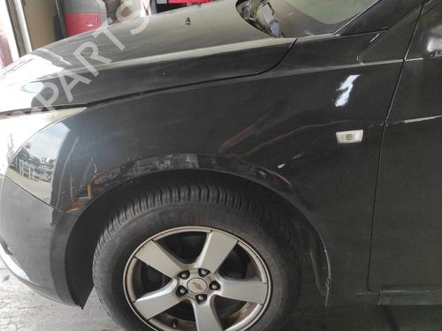 left-front-fenders-chevrolet-cruze-hatchback-j305-2010-39652563 main image